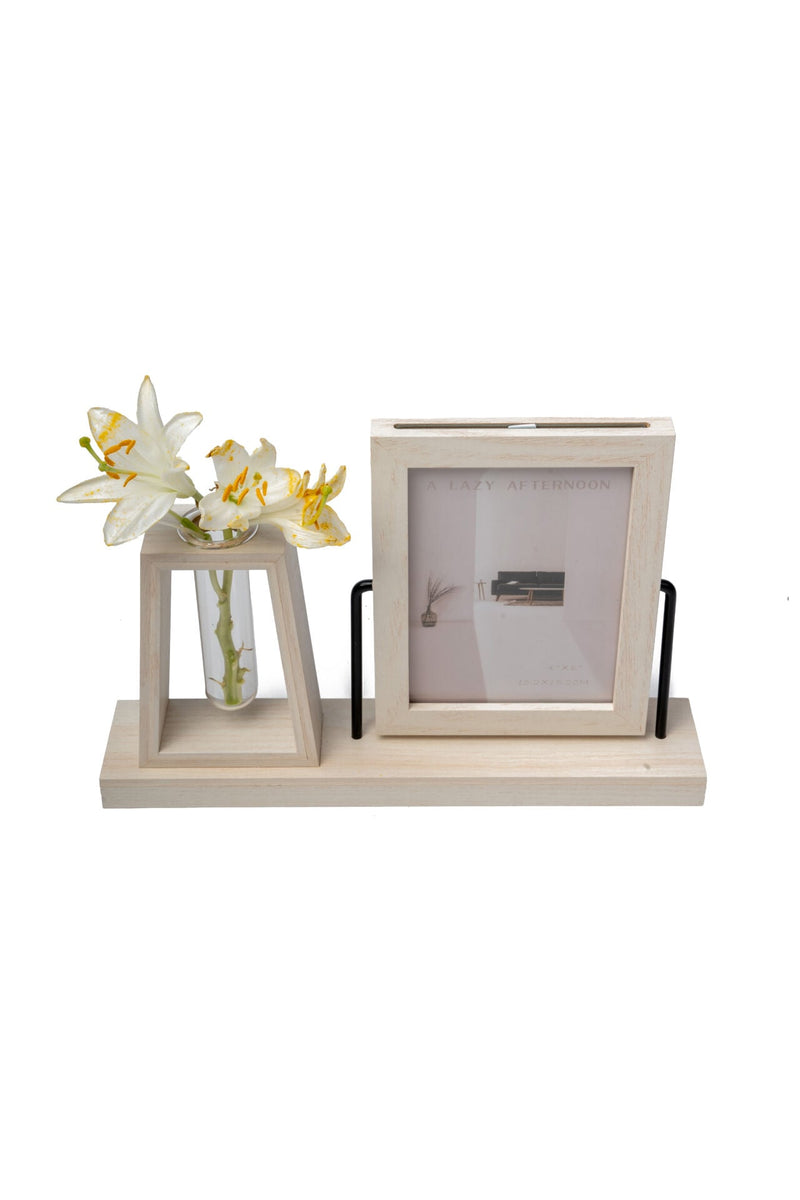 Frame & Flora Hanging Photo Frame and Vase (4 x 6 in)