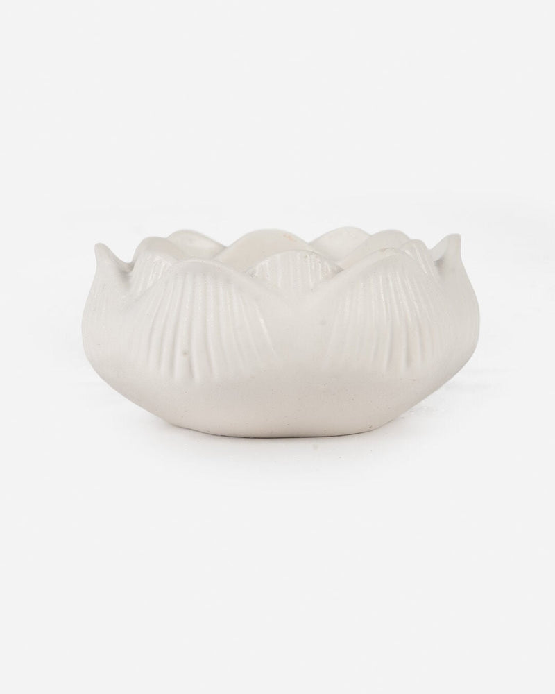 Lotus Ceramic Flower Candle Holder, White (8 x 4 cm)