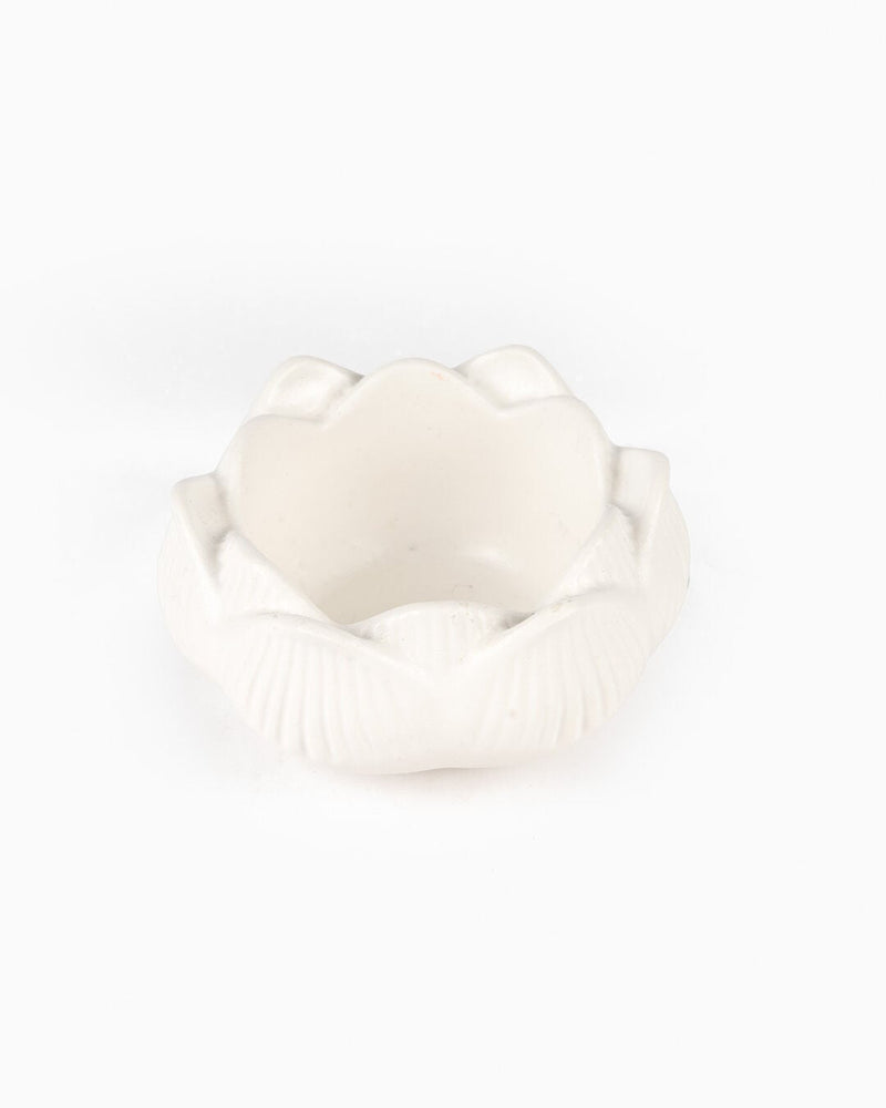 Lotus Ceramic Flower Candle Holder, White (8 x 4 cm)