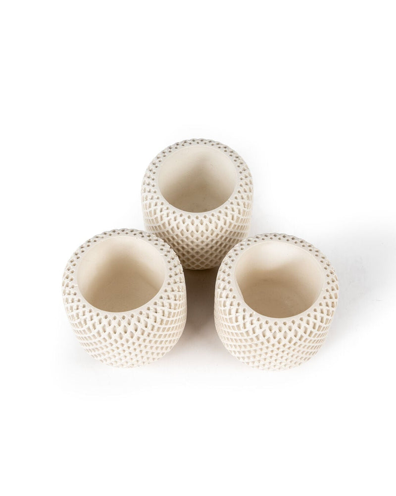Rete Ceramic Mesh-Textured 3-Piece Object Set, Ecru (7 x 7 cm)